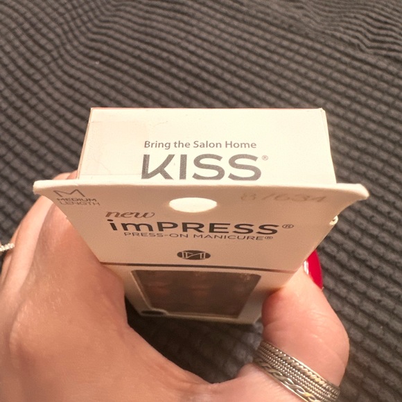 NWT imPRESS press on nails - Picture 6 of 7